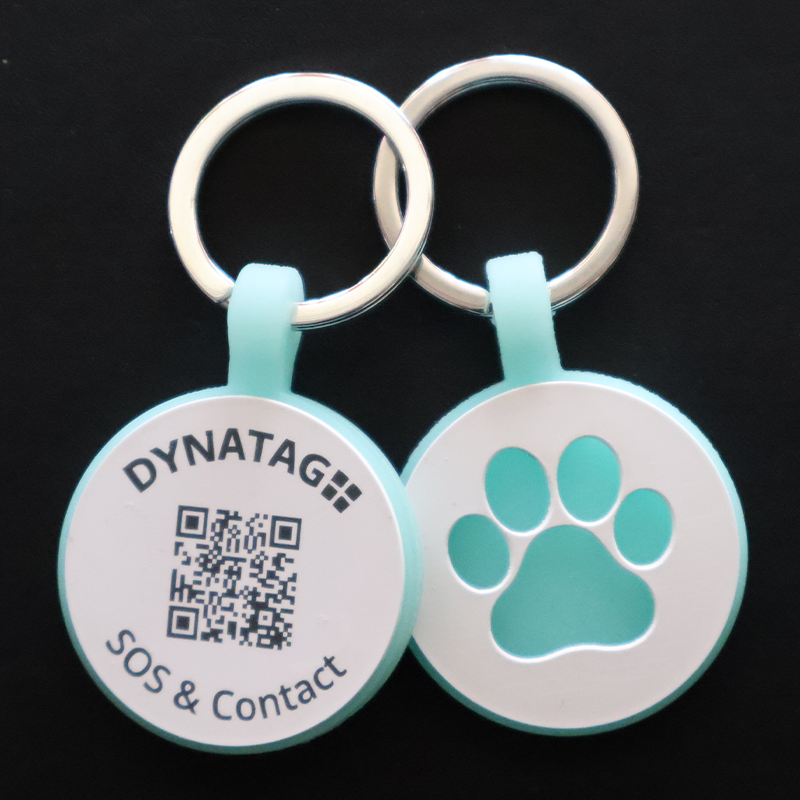 Dierenpenning rond siliconen Glow – QR-code dier-ID met online profiel