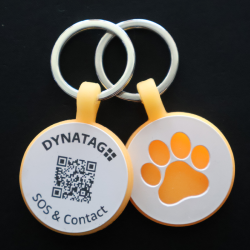 Dierenpenning rond siliconen Glow – QR-code dier-ID met online profiel