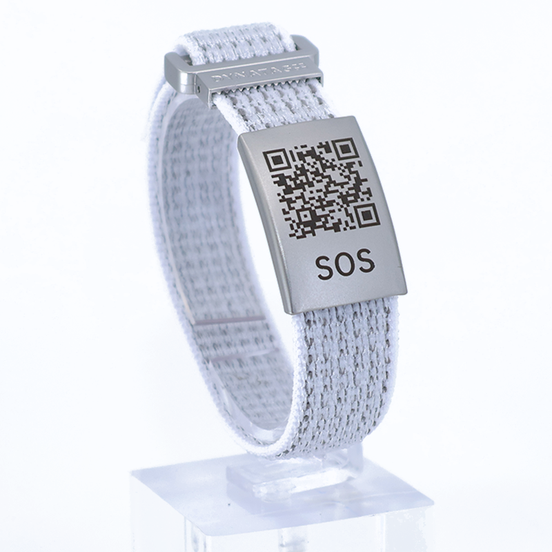 SOS Emergency Wristband Textile White with QR Code & Swiss Data Platform