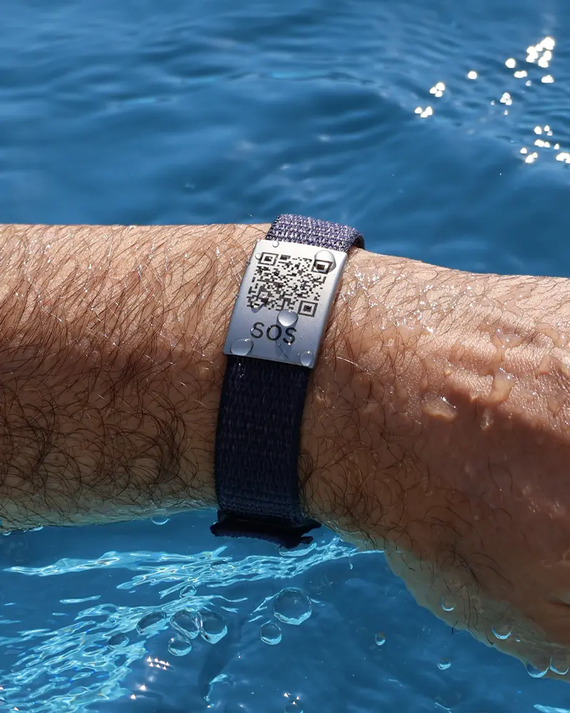 SOS-bracelet-textile-blue-violett-water_A01.webp