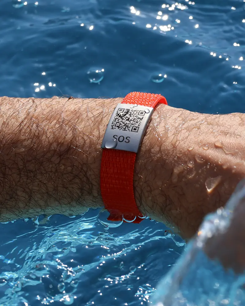 SOS-bracelet-textile-orange-water_A01.webp