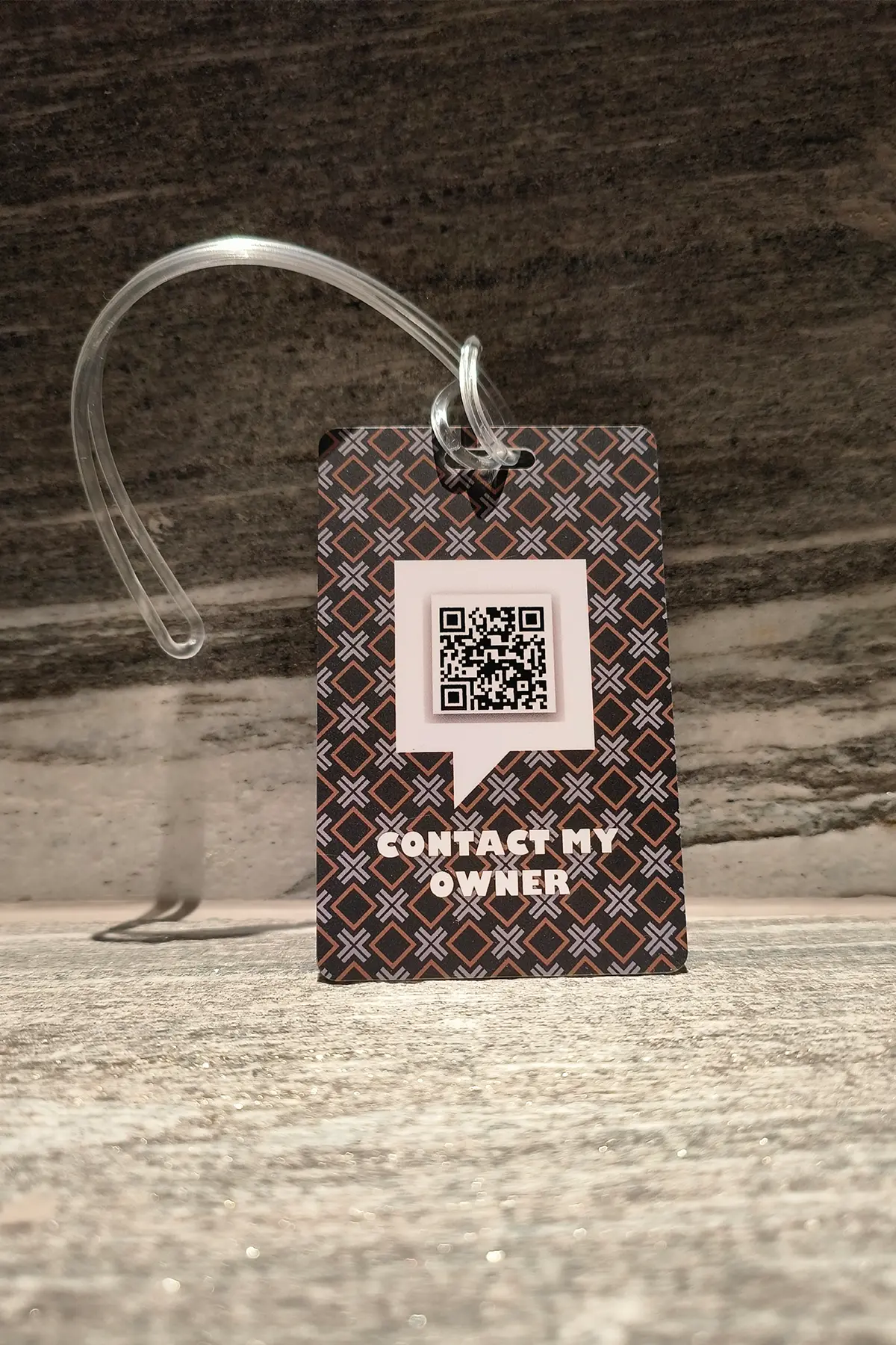 Robuster QR-Code-Gepäckanhänger mit Kunststofflasche